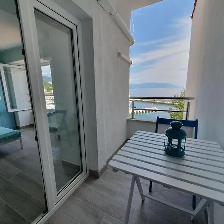 Direkt Am Eigenen Novi Vinodolski